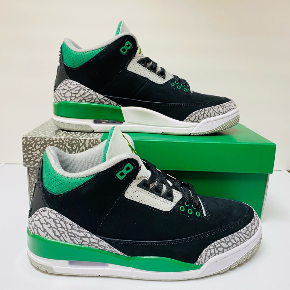 Nike Men's Air Jordan 3 Retro